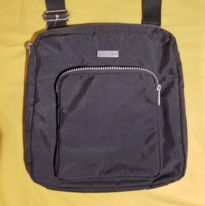 Grey nylon baggallini crossbody